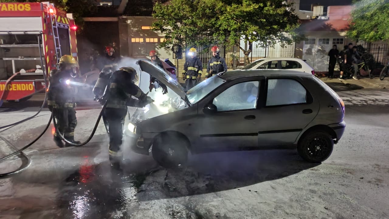 Ambulancia del SEM en calle 7 entre 32 y 34