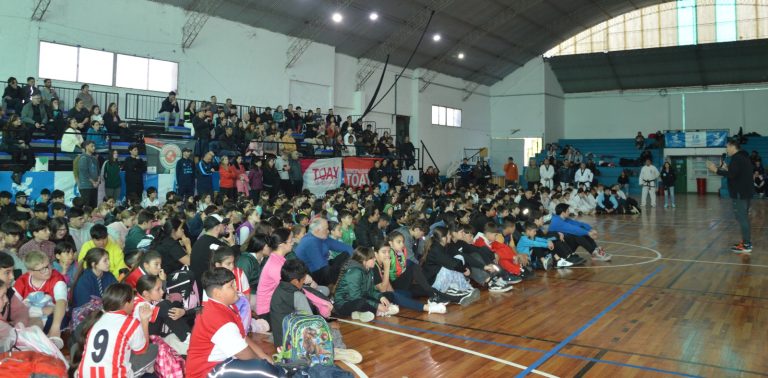 Con más de 600 jóvenes de toda la provincia, se realizó el quinto encuentro de La Pampa Olímpica en Santa Rosa