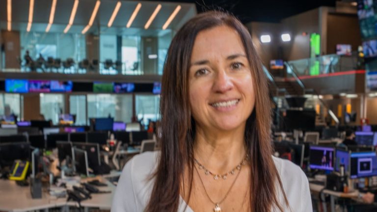De General Pico al mundo: la historia de Lorena Perelló, la médium que aprendió a convivir con lo sobrenatural